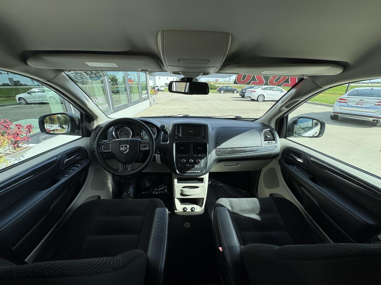Dodge Grand Caravan SE 2020