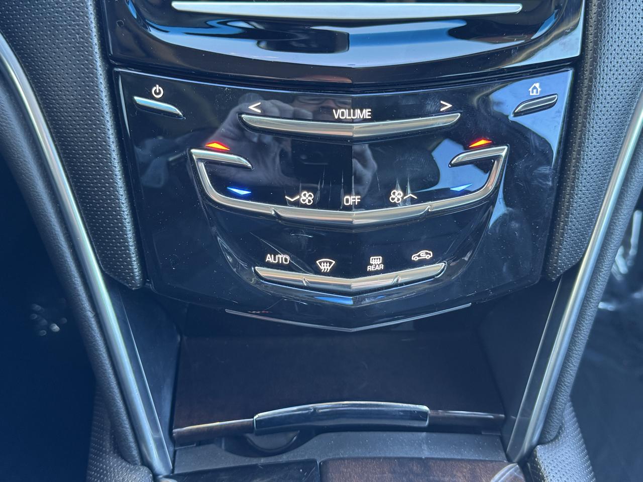 Cadillac XTS  2016