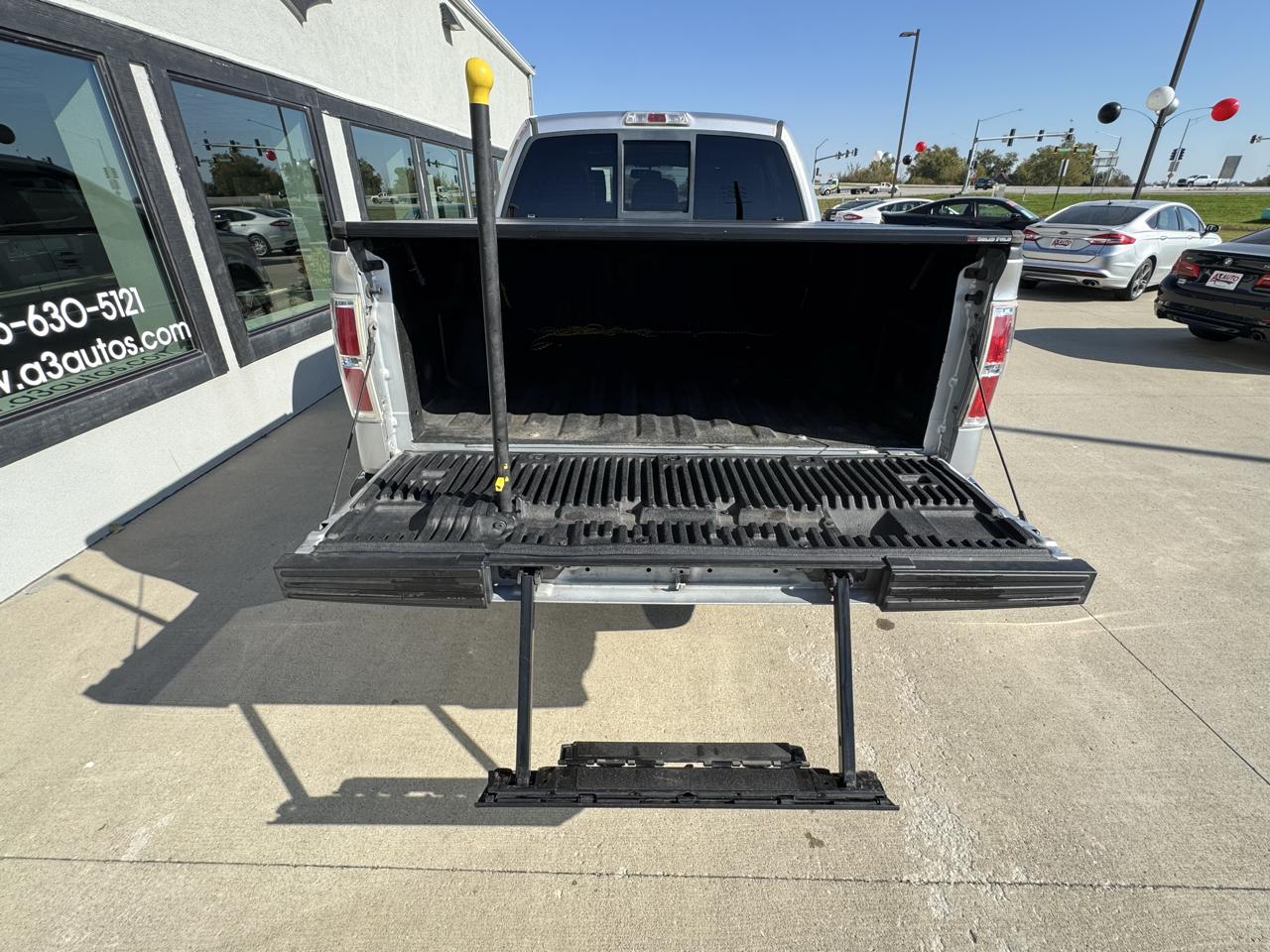 Ford F-150 Lariat 4WD SuperCrew 5.5' Box 2011