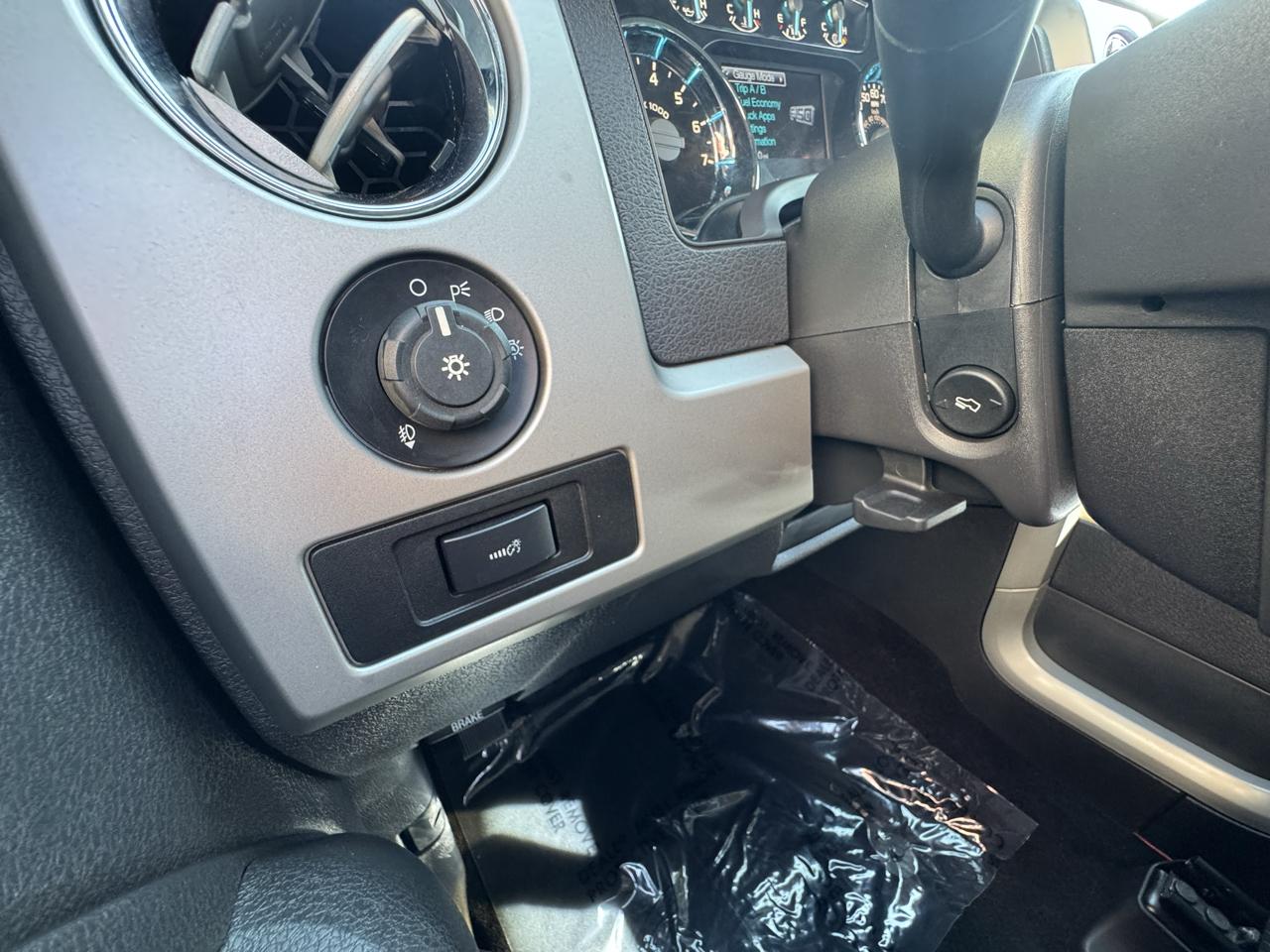 Ford F-150 Lariat 4WD SuperCrew 5.5' Box 2011