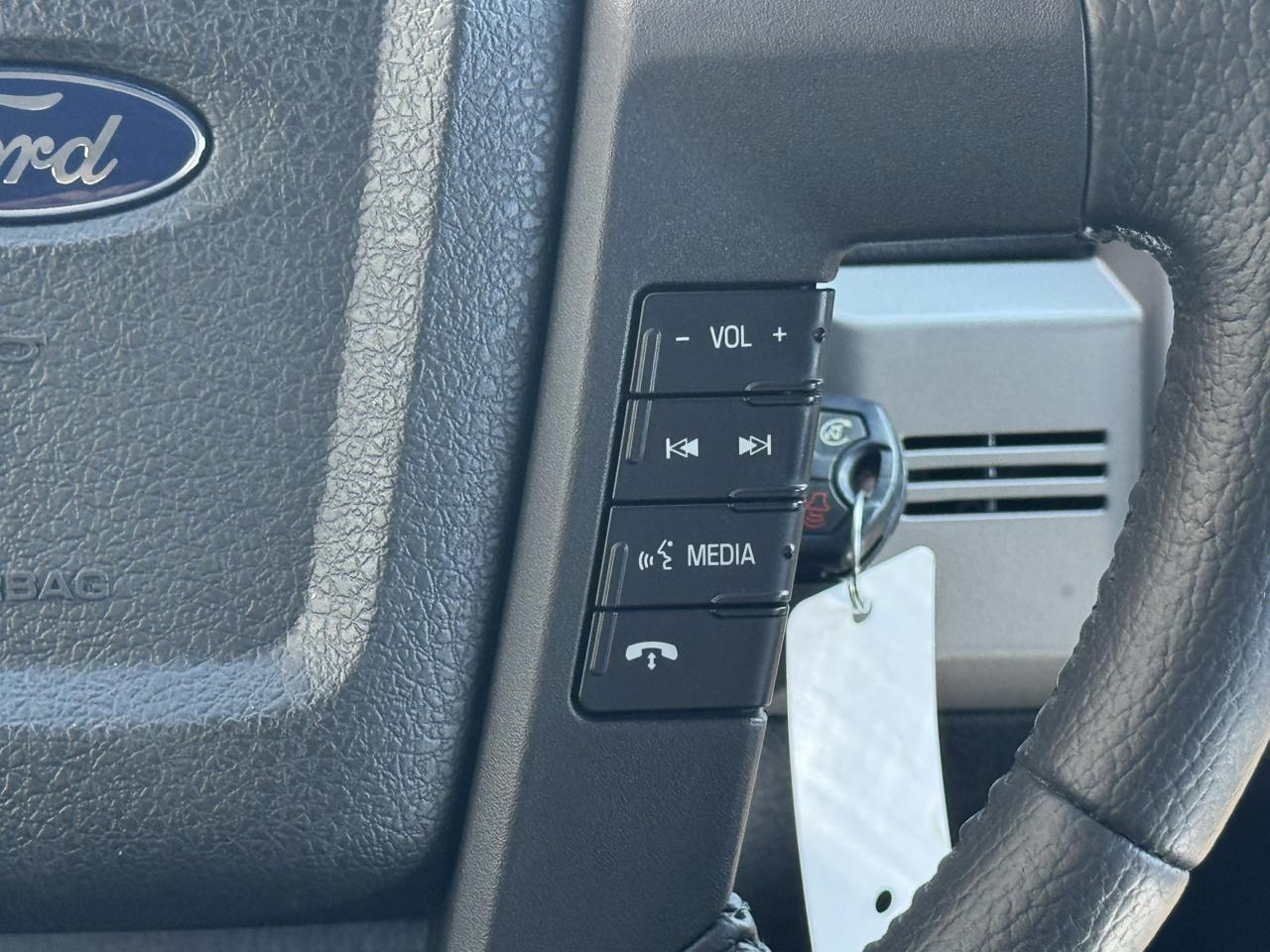 Ford F-150 Lariat 4WD SuperCrew 5.5' Box 2011