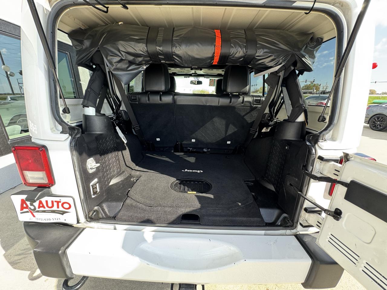 Jeep Wrangler Unlimited Sahara 4WD 2016