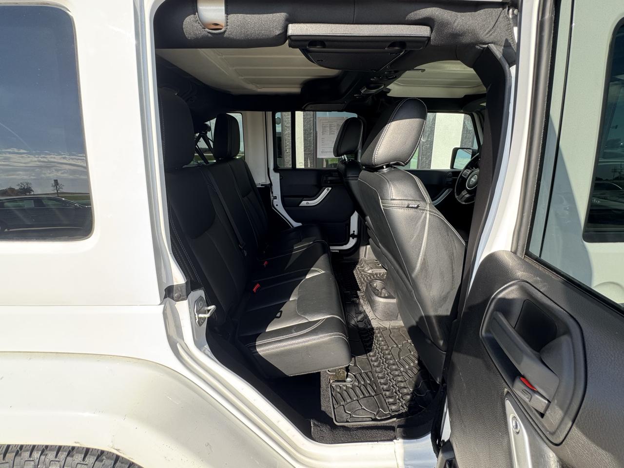 Jeep Wrangler Unlimited Sahara 4WD 2016