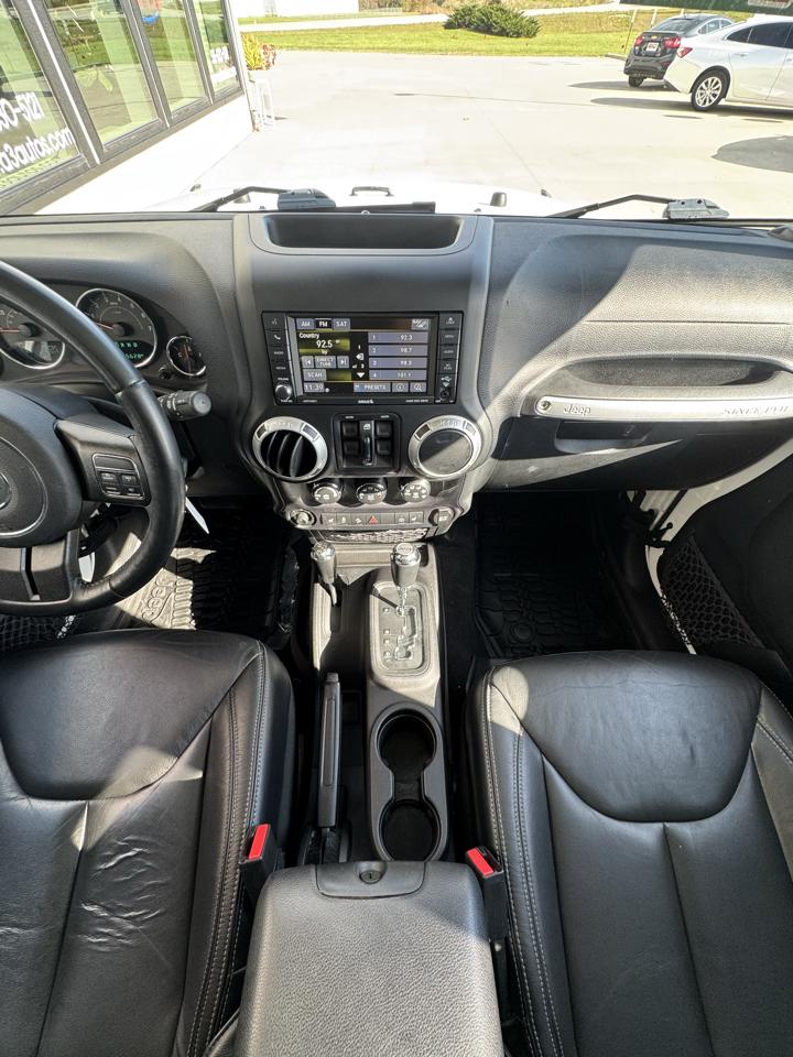 Jeep Wrangler Unlimited Sahara 4WD 2016