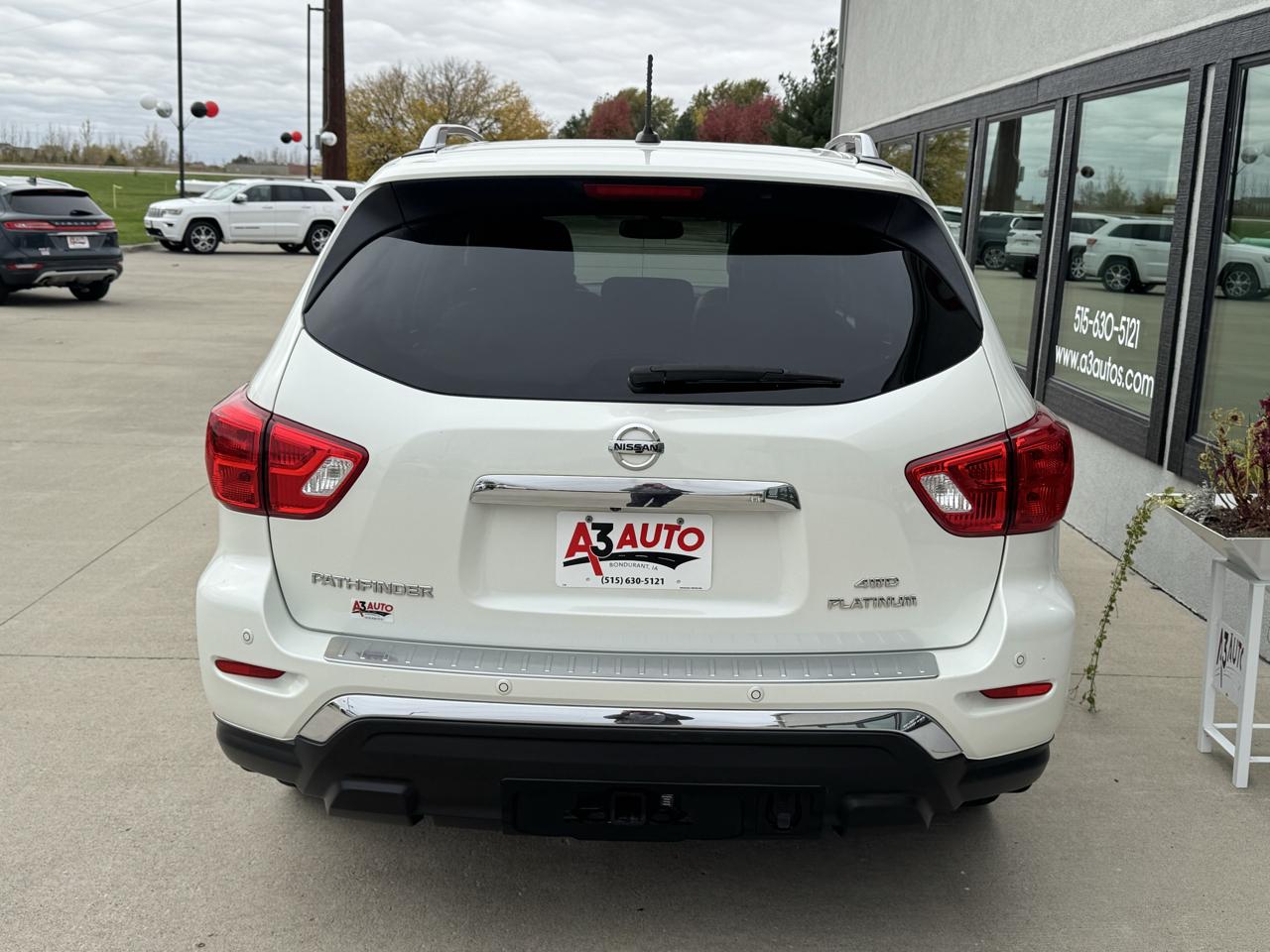 Nissan Pathfinder Platinum 4WD 2017