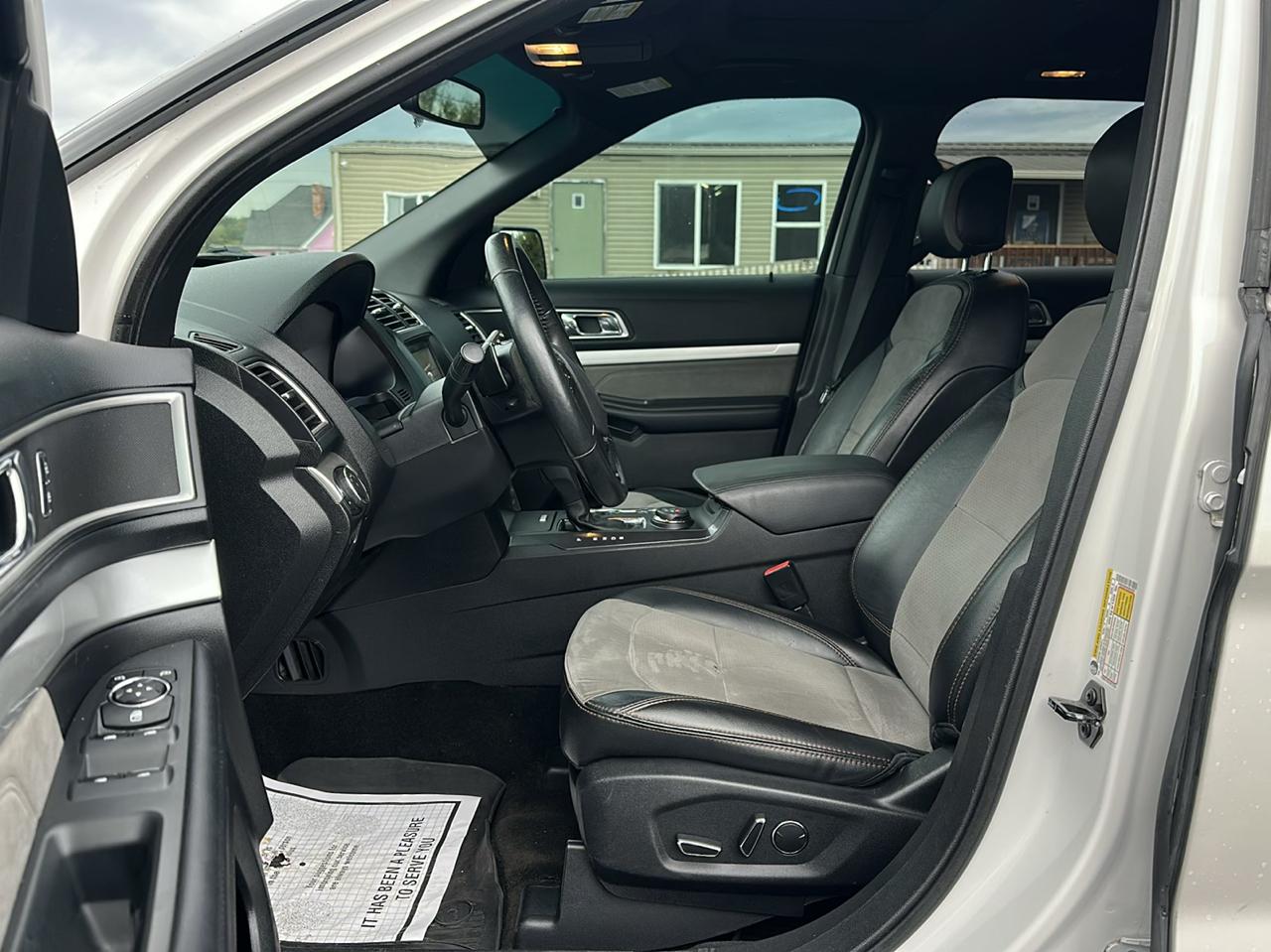 2017 Ford Explorer XLT - Photo 9