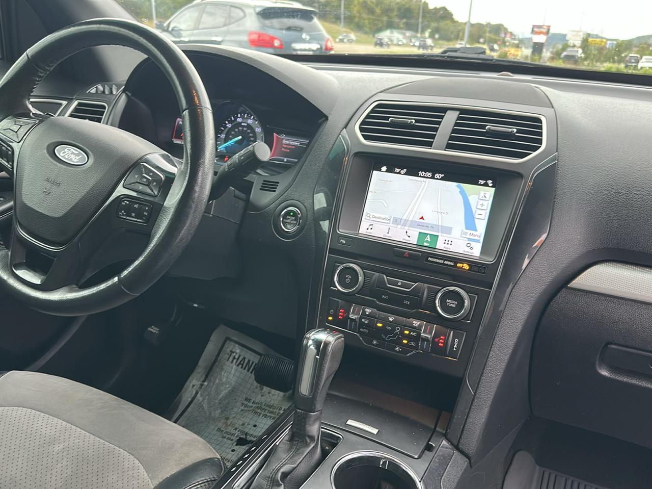 2017 Ford Explorer XLT - Photo 22