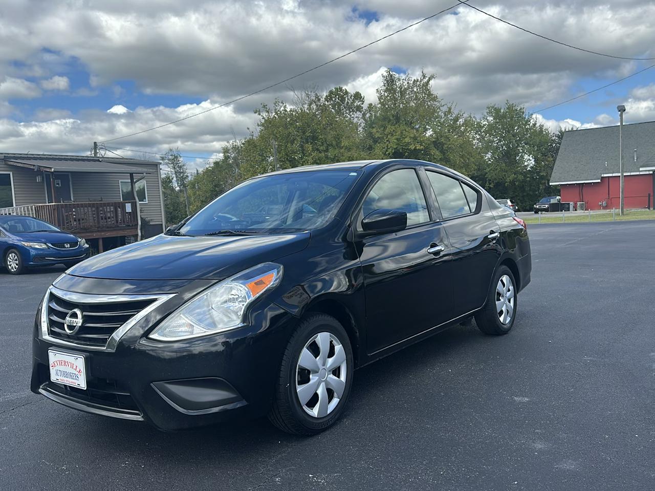 2018 Nissan Versa Sedan SV - Photo 7