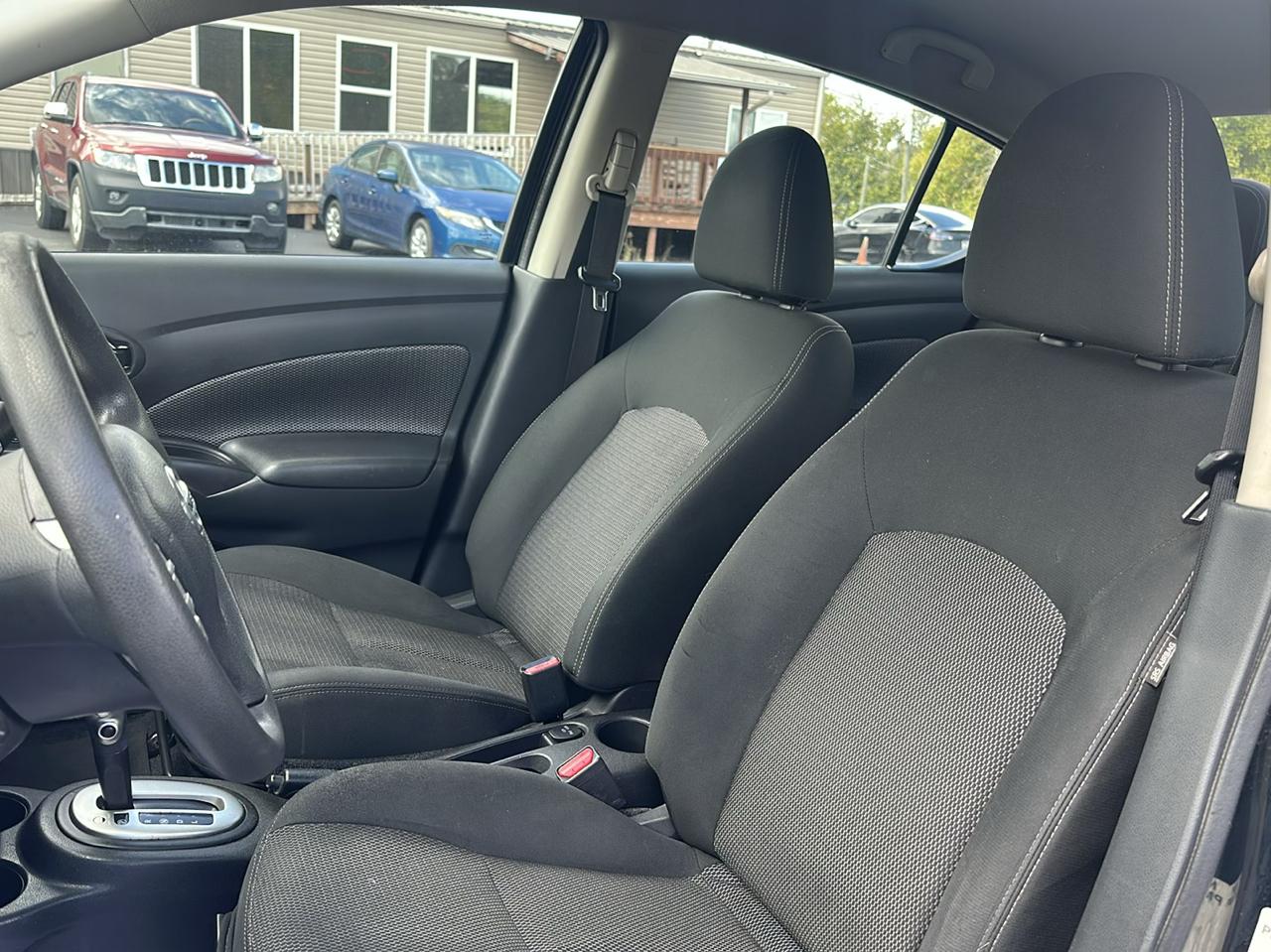2018 Nissan Versa Sedan SV - Photo 11
