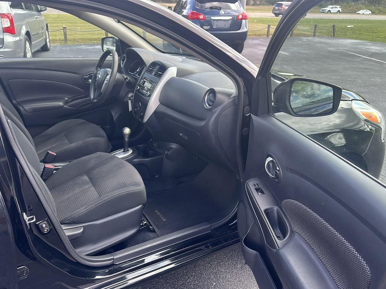 2018 Nissan Versa Sedan SV - Photo 16