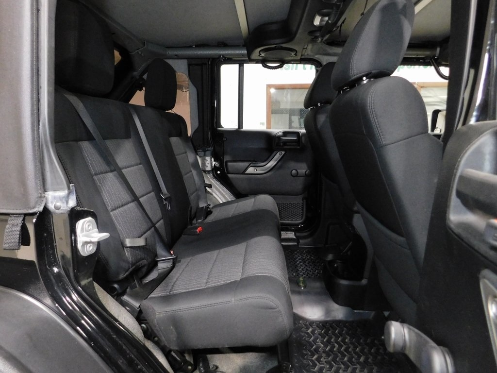 Jeep Wrangler Unlimited Sport 4WD 2012