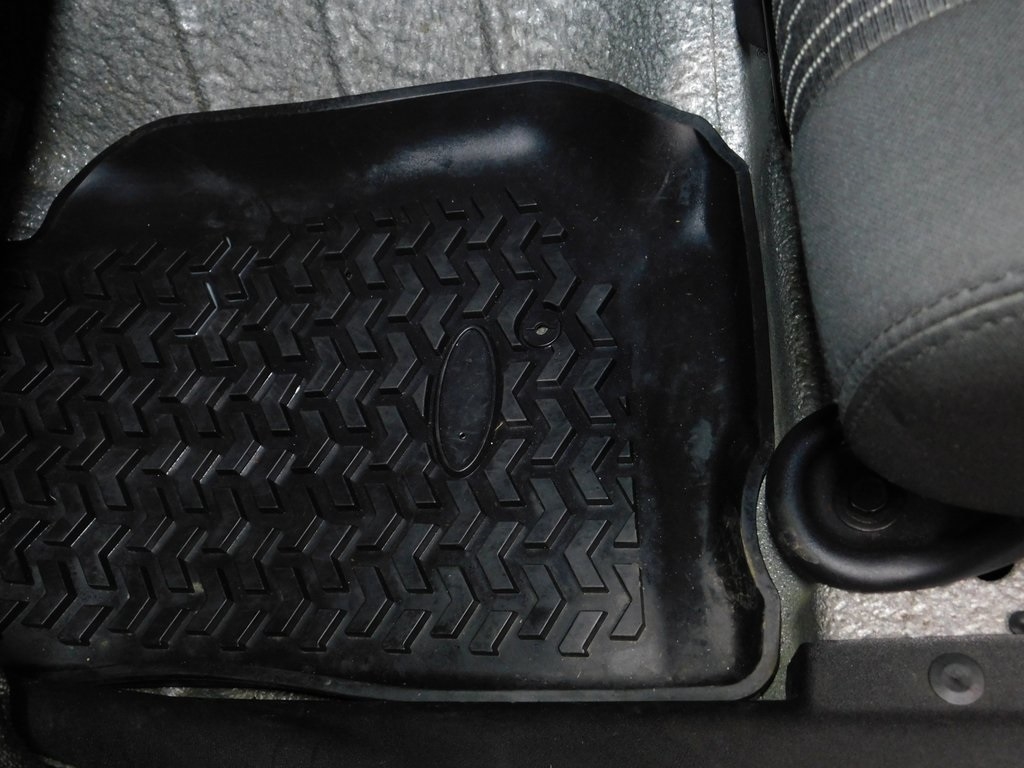 Jeep Wrangler Unlimited Sport 4WD 2012