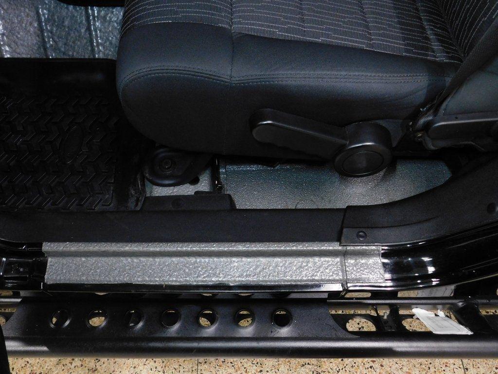 Jeep Wrangler Unlimited Sport 4WD 2012