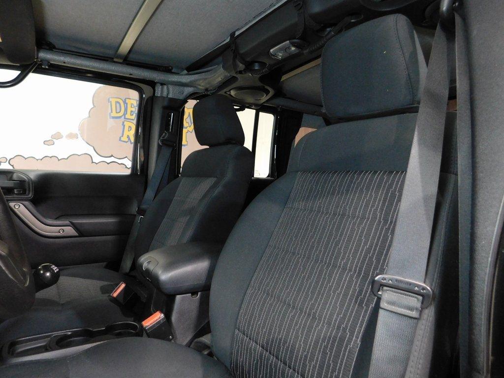 Jeep Wrangler Unlimited Sport 4WD 2012