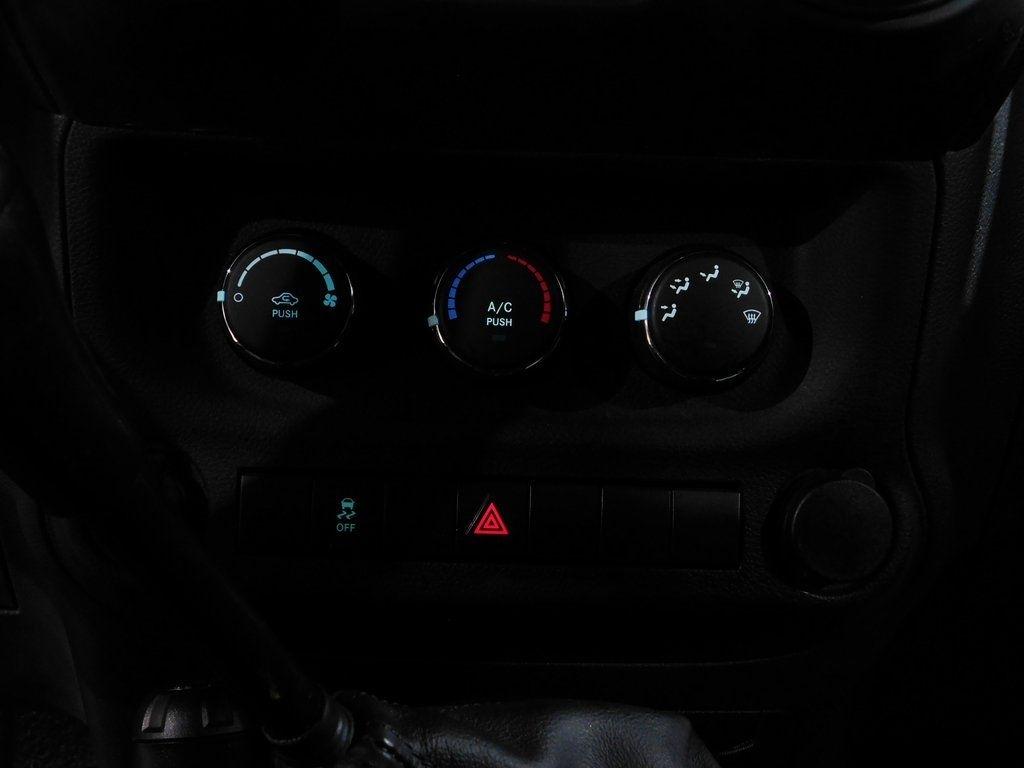 Jeep Wrangler Unlimited Sport 4WD 2012