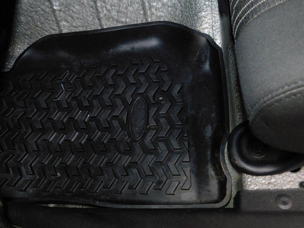 Jeep Wrangler Unlimited Sport 4WD 2012