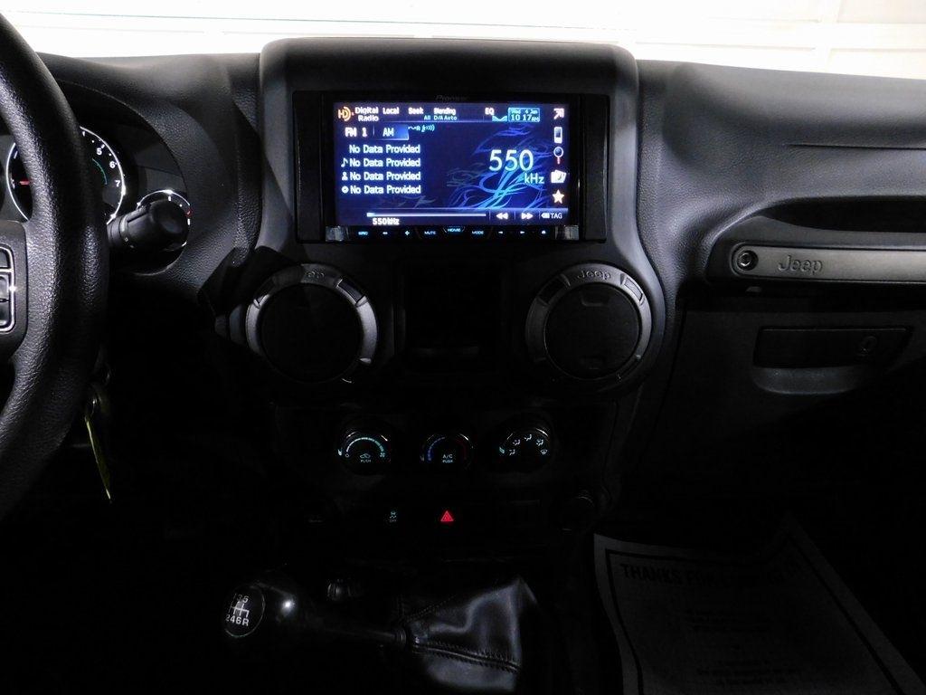 Jeep Wrangler Unlimited Sport 4WD 2012