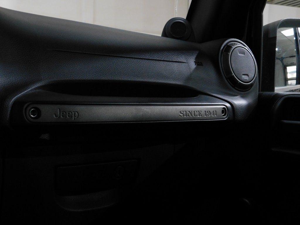 Jeep Wrangler Unlimited Sport 4WD 2012