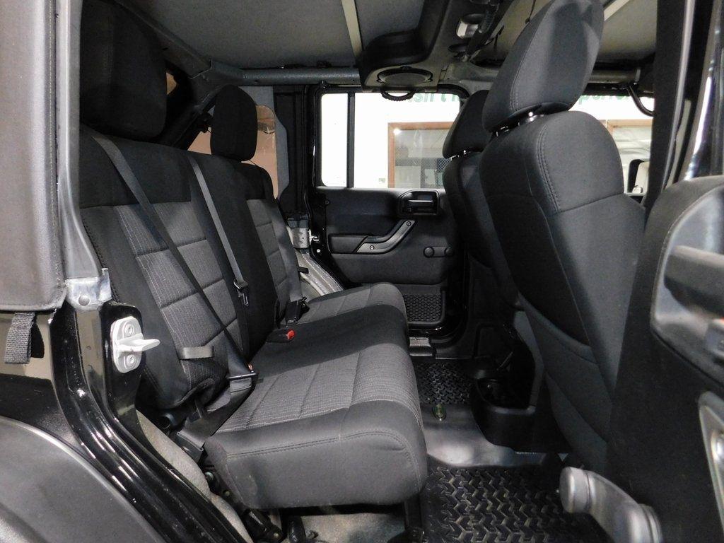 Jeep Wrangler Unlimited Sport 4WD 2012