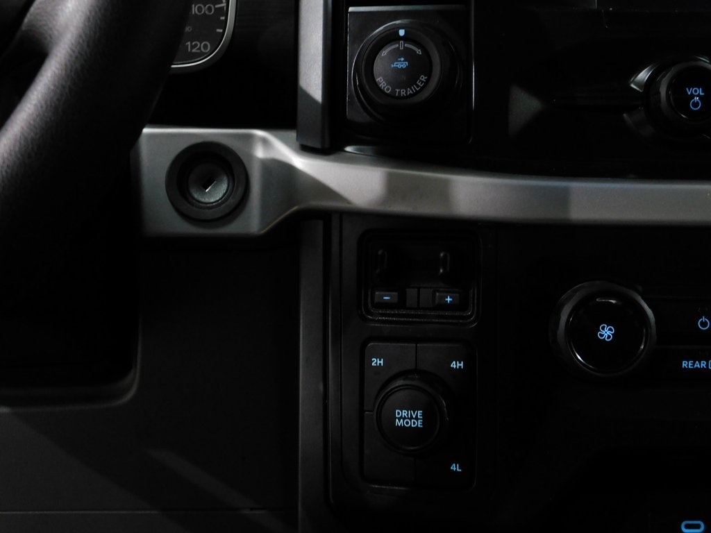 Ford F-150 XLT SuperCab 4WD 2022