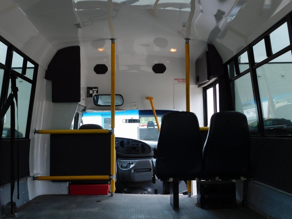 Ford Econoline E-450 2004