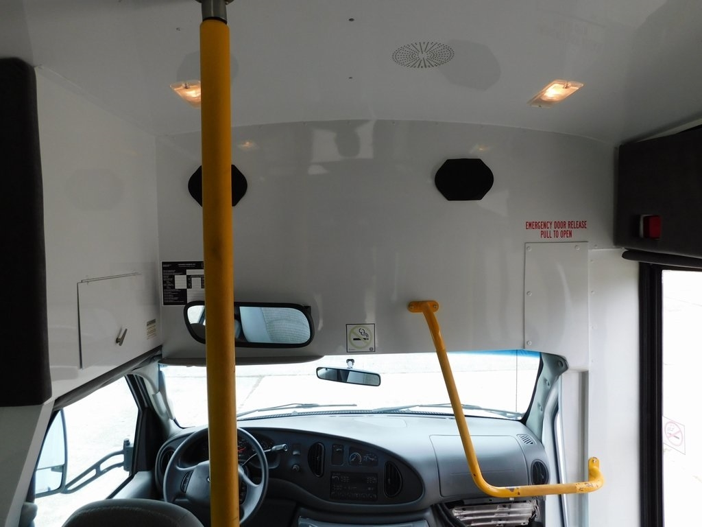 Ford Econoline E-450 2004