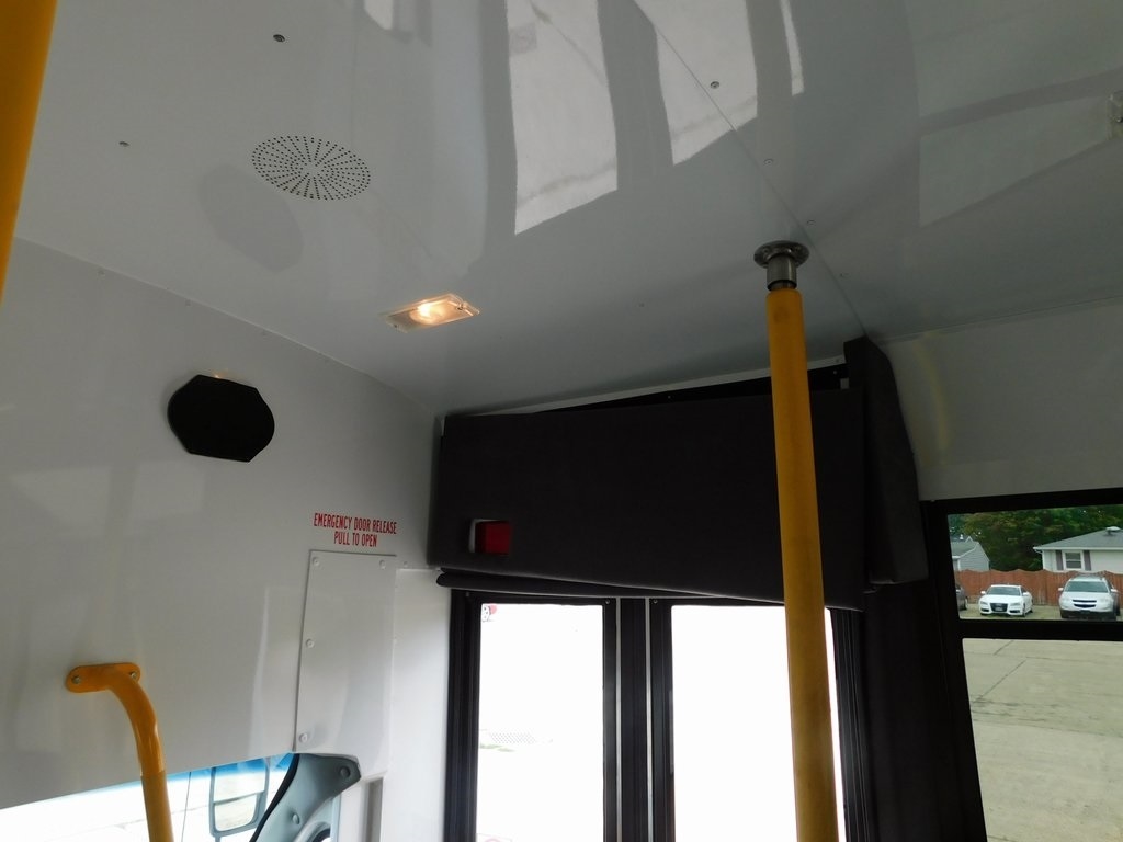 Ford Econoline E-450 2004