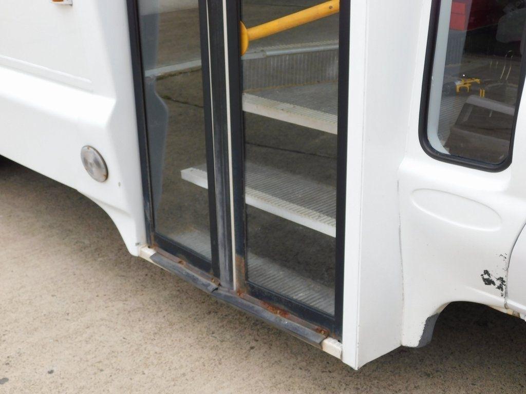 Ford Econoline E-450 2004