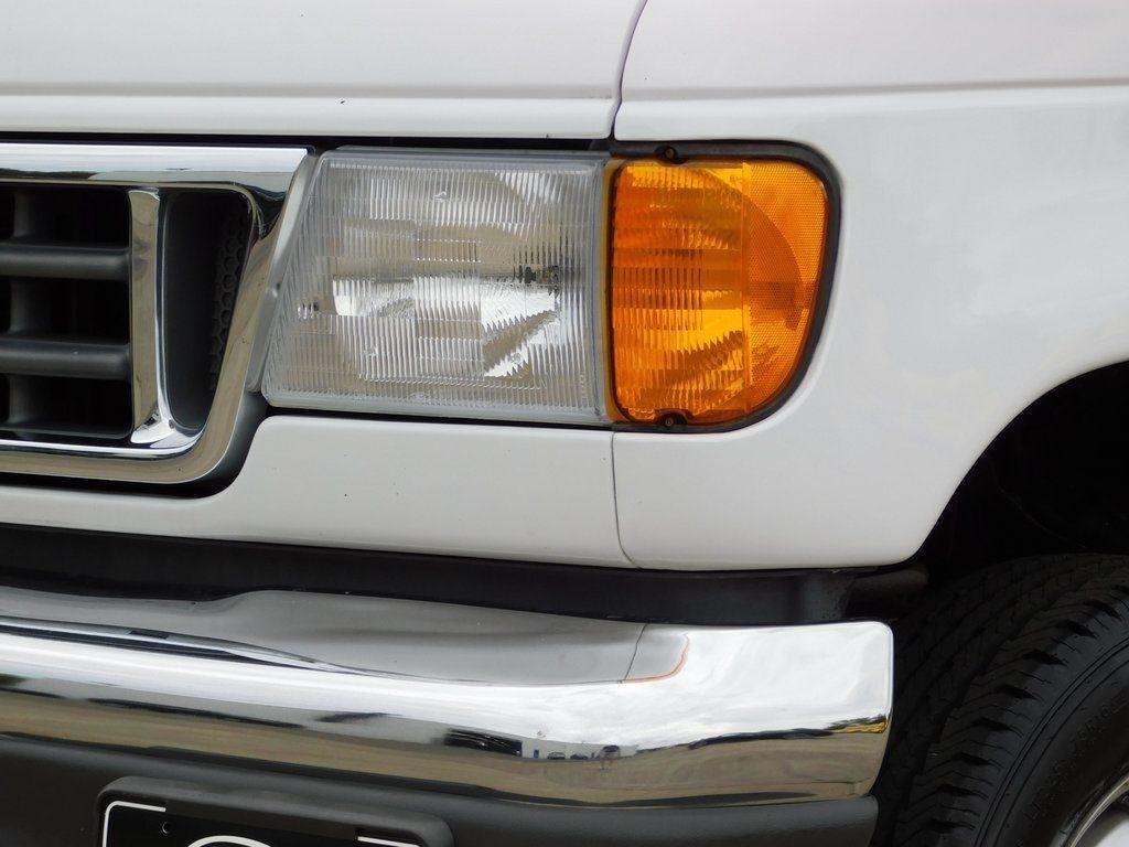 Ford Econoline E-450 2004
