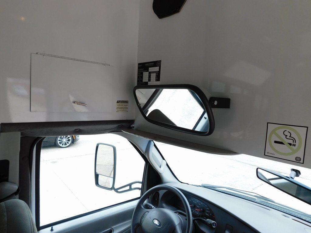 Ford Econoline E-450 2004