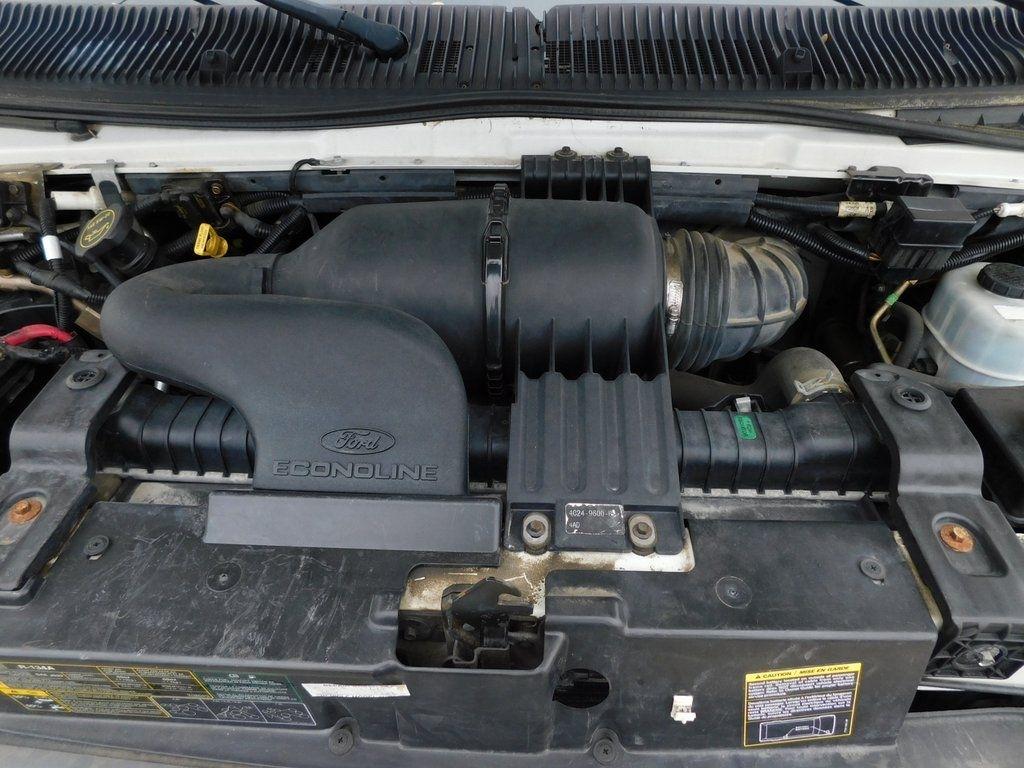 Ford Econoline E-450 2004