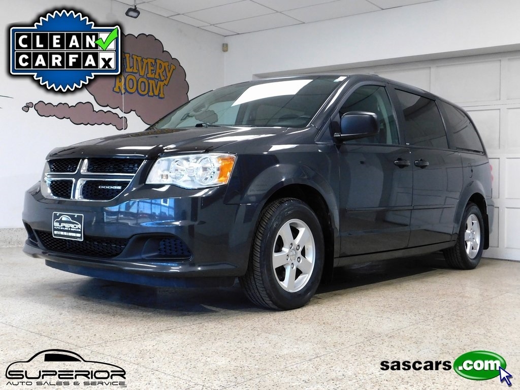 2011 Dodge Grand Caravan Express's photo