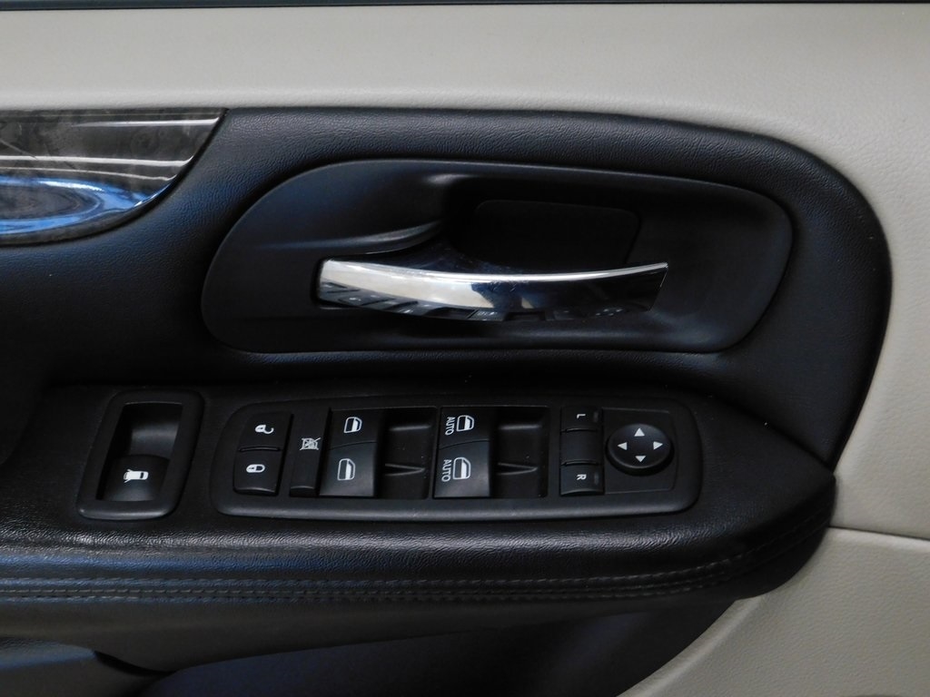 Dodge Grand Caravan Express 2011