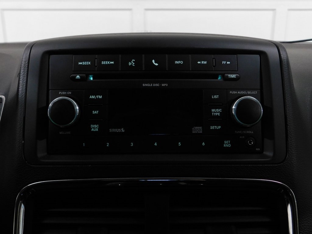 Dodge Grand Caravan Express 2011