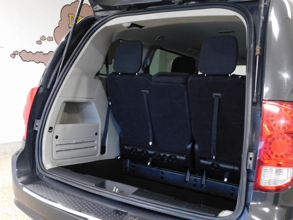 Dodge Grand Caravan Express 2011