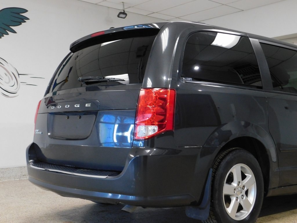 Dodge Grand Caravan Express 2011