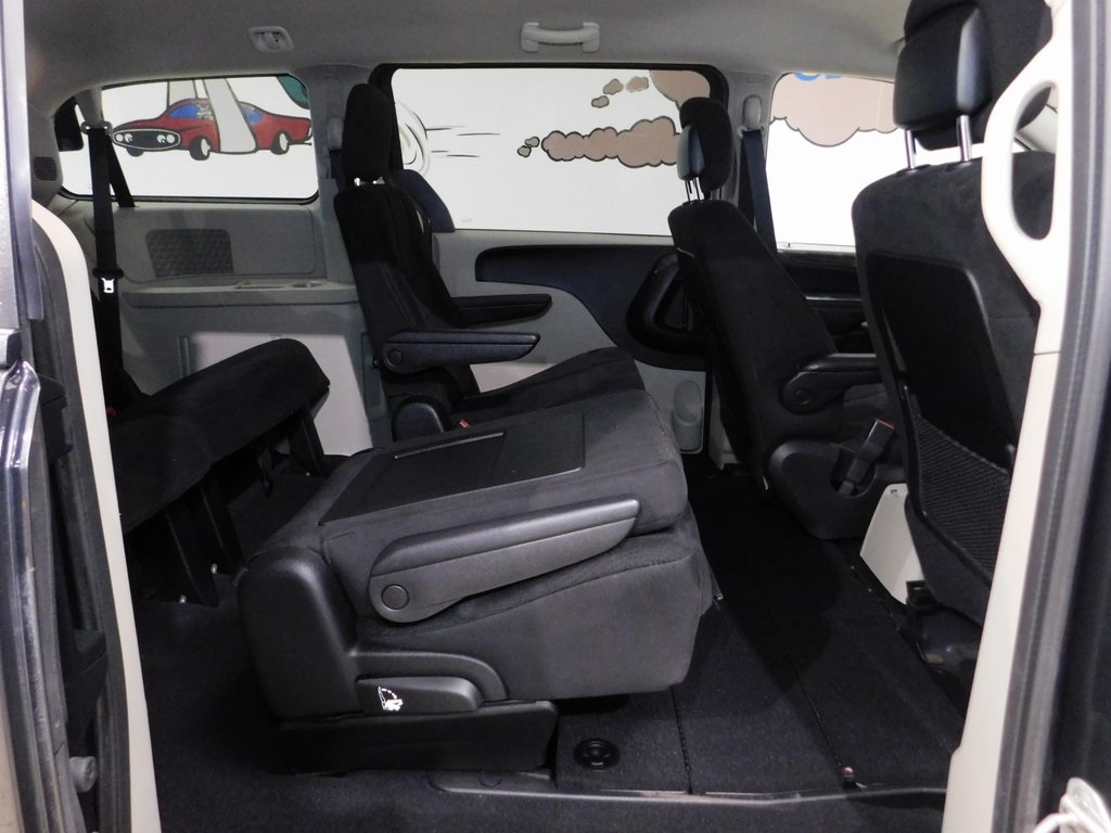 Dodge Grand Caravan Express 2011