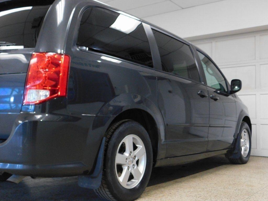 Dodge Grand Caravan Express 2011