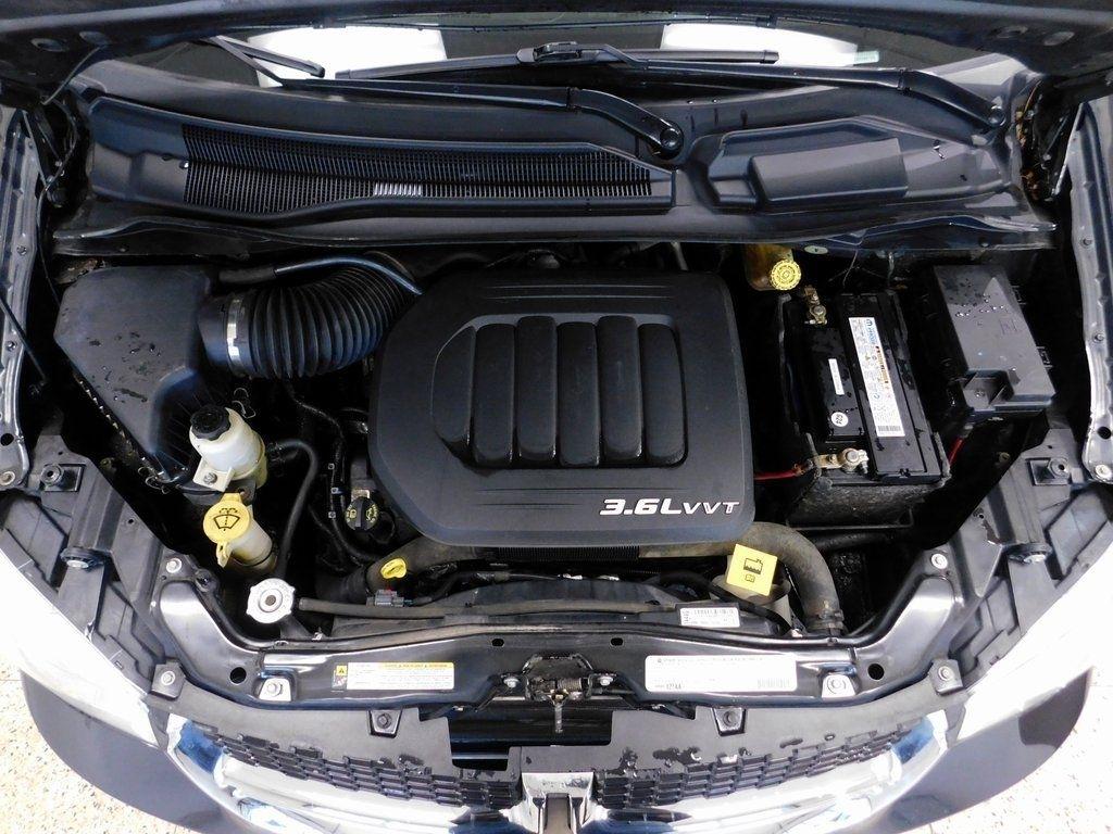 2011 Dodge Grand Caravan Express - Photo 13