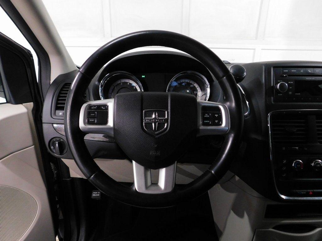 2011 Dodge Grand Caravan Express - Photo 40