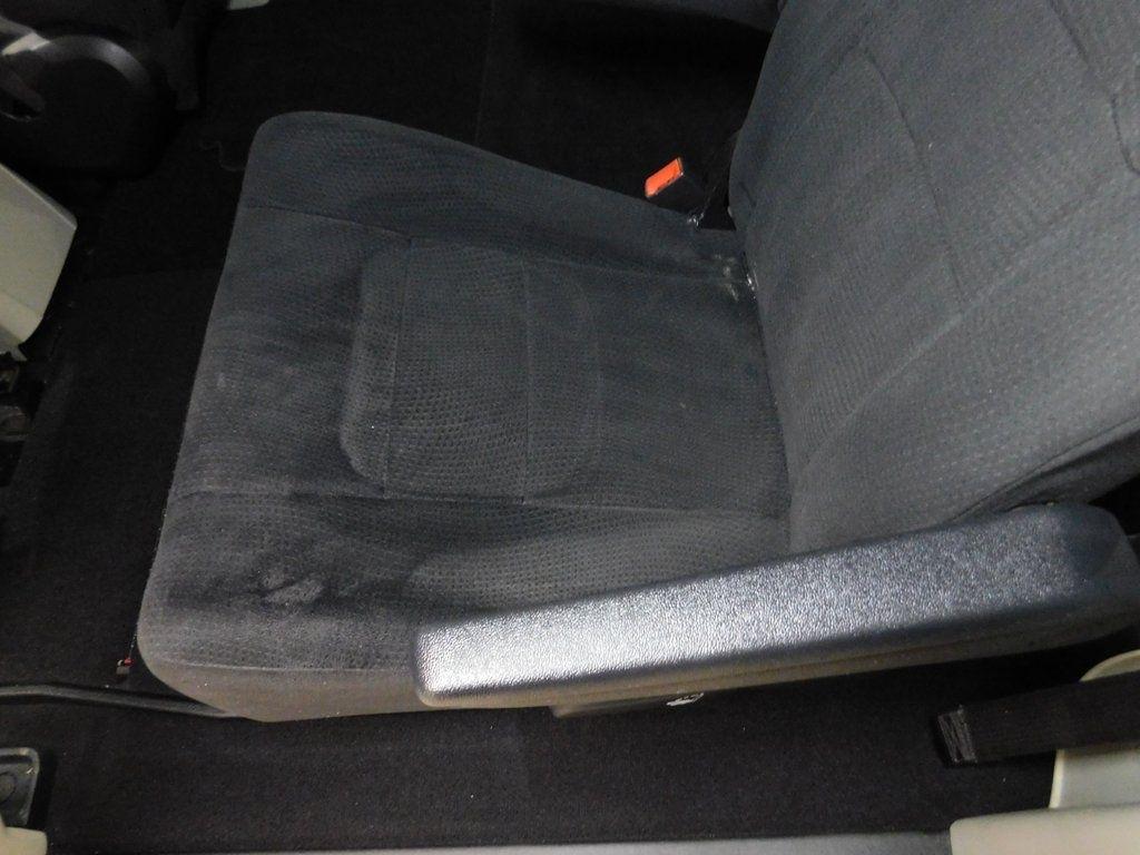 2011 Dodge Grand Caravan Express - Photo 54