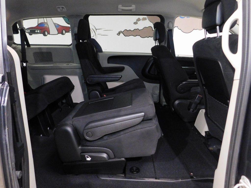 Dodge Grand Caravan Express 2011