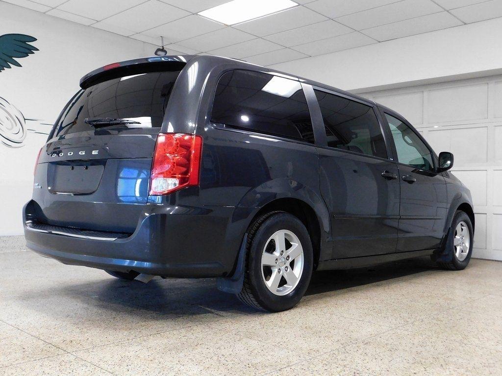 Dodge Grand Caravan Express 2011
