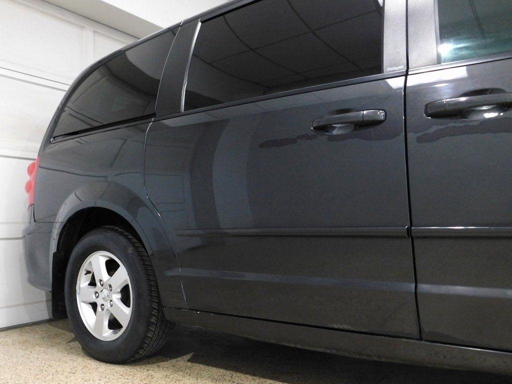 Dodge Grand Caravan Express 2011