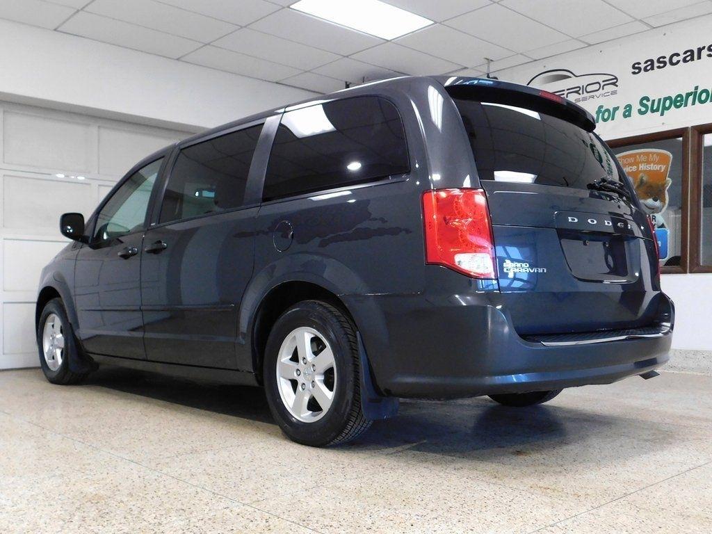 Dodge Grand Caravan Express 2011