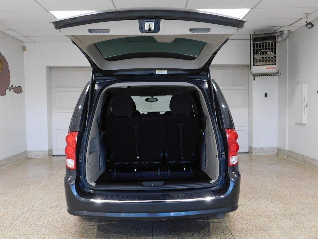Dodge Grand Caravan Express 2011