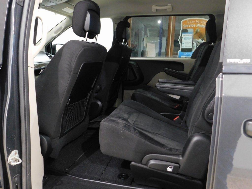 Dodge Grand Caravan Express 2011