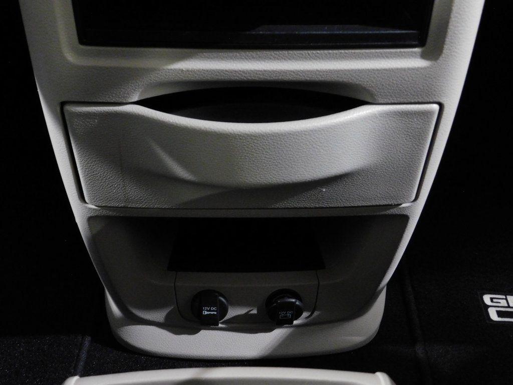 Dodge Grand Caravan Express 2011