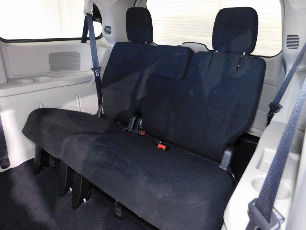 Dodge Grand Caravan Express 2011
