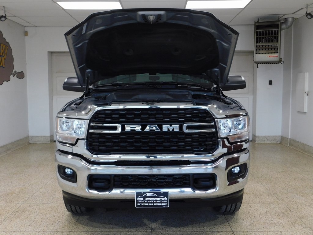 RAM 2500 Tradesman Crew Cab SWB 4WD 2022